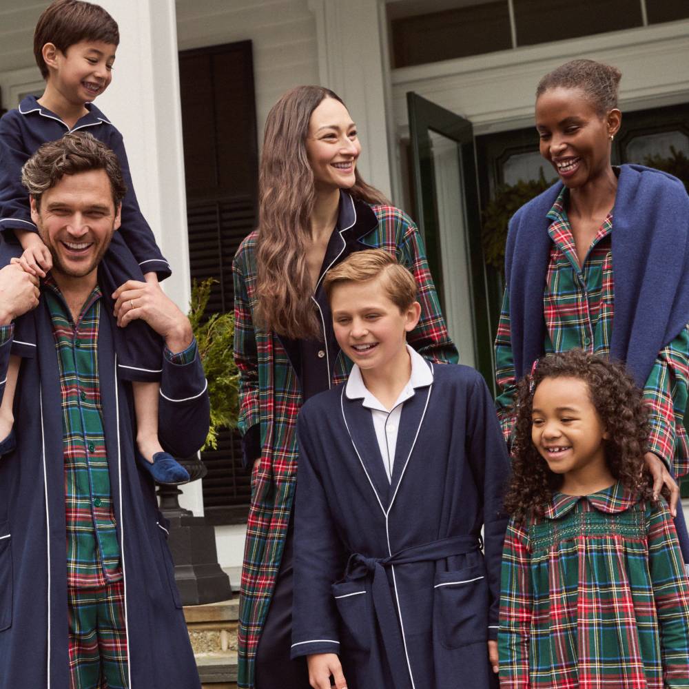 How to Choose Matching Family Christmas Pajamas