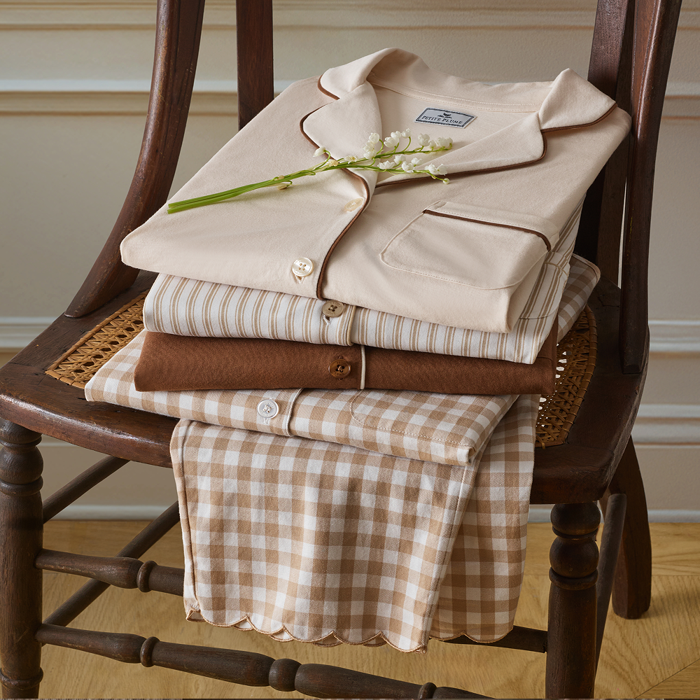 Family Thanksgiving Pajamas: A Gathering Tradition