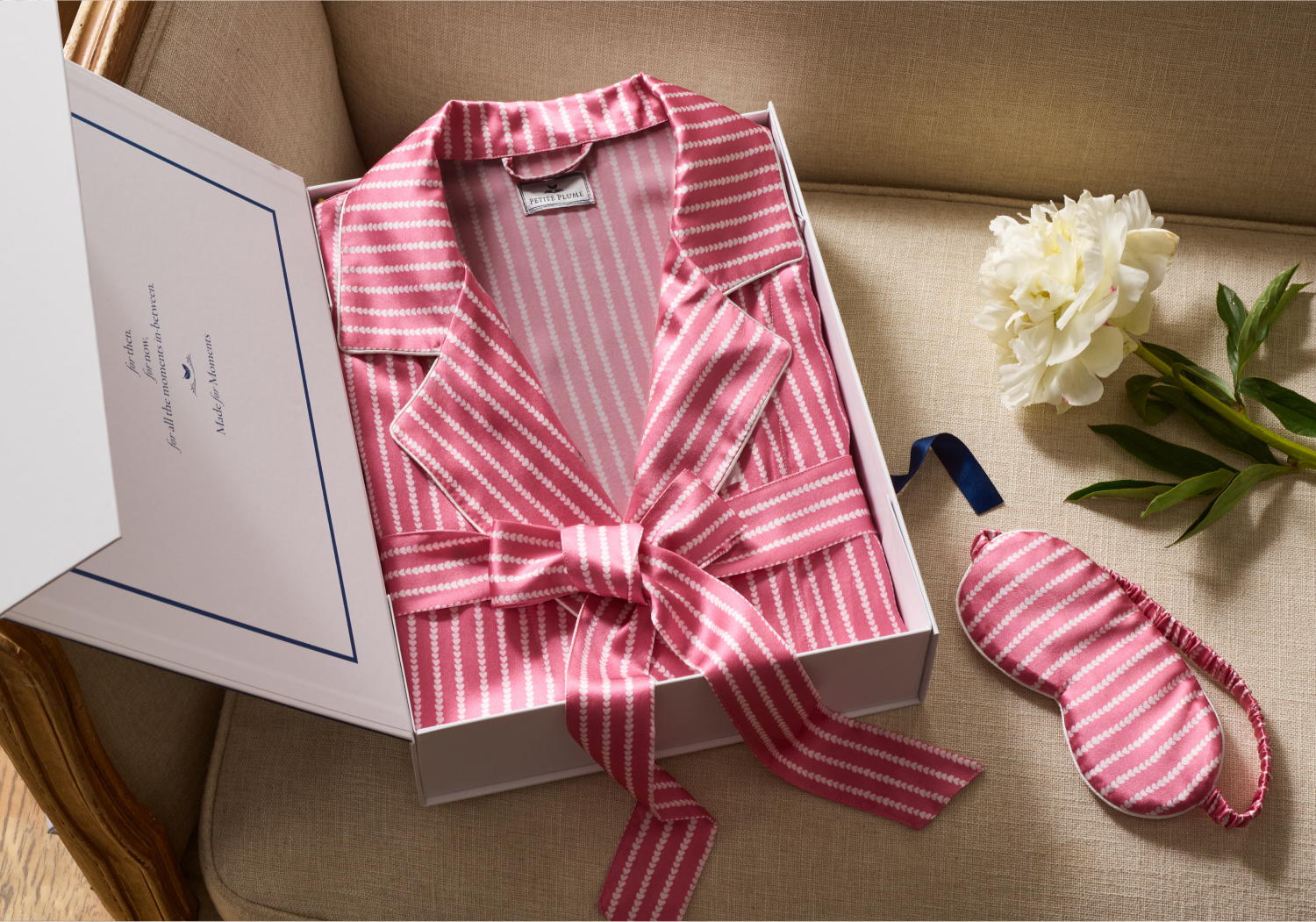 alt='close up silk pajamas'