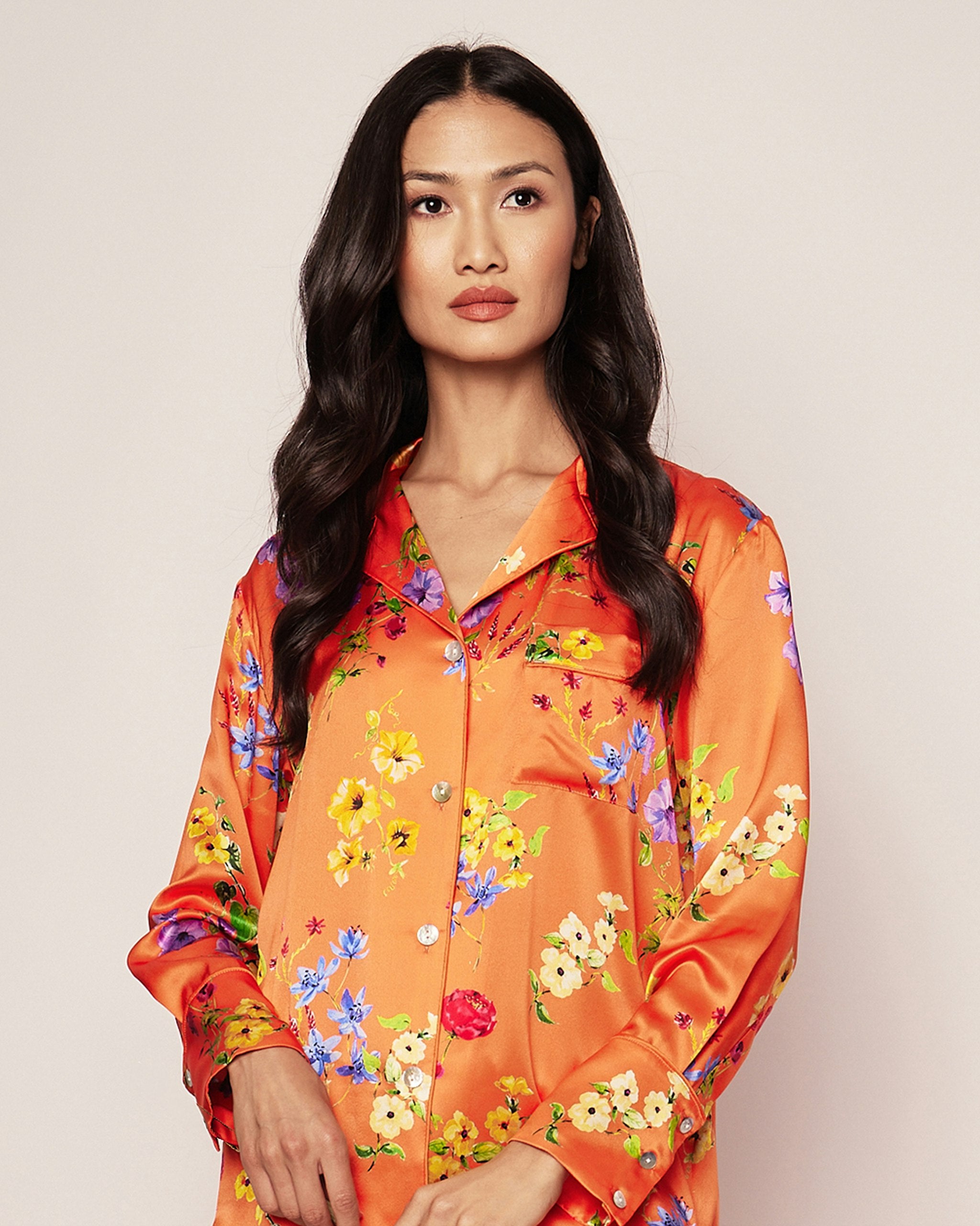 Women's Silk Pajama Set in Tangerine Brilliant Botanical in Brilliant Botanical - Tangerine#Color_Brilliant Botanical - Tangerine