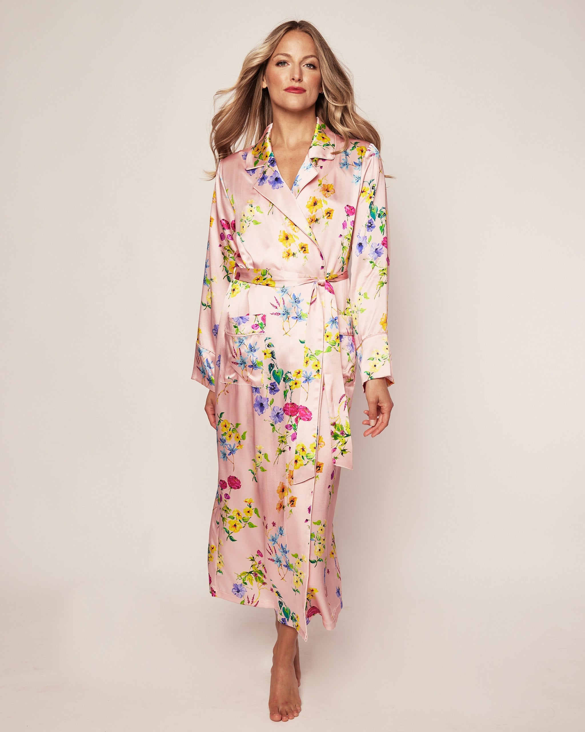 Women's Silk Robe in Blush Brilliant Botanical in Blush#Color_Blush