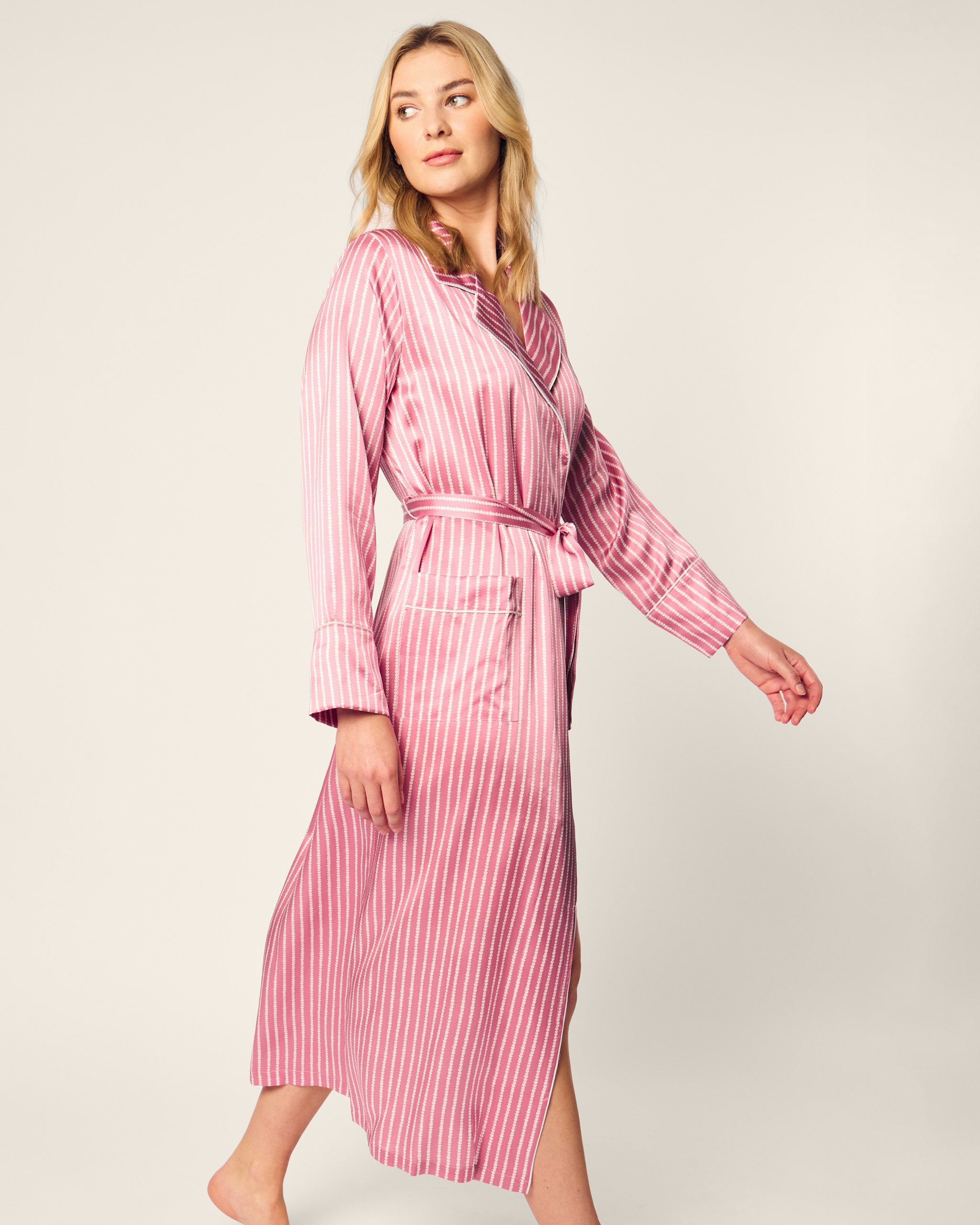 Women's Silk Robe in Love Lines in Love Lines#Color_Love Lines