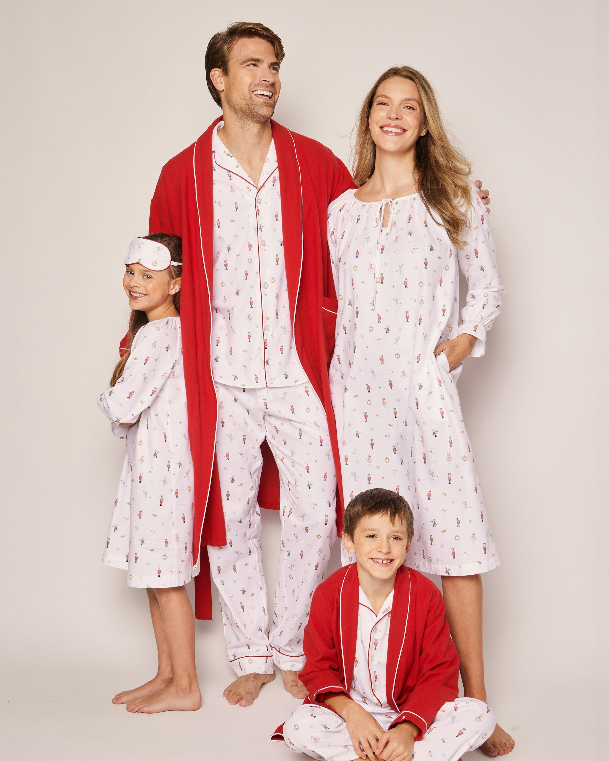 Women's Twill Delphine Nightgown in A Night at the Nutcracker in A Night at the Nutcracker#Color_A Night at the Nutcracker