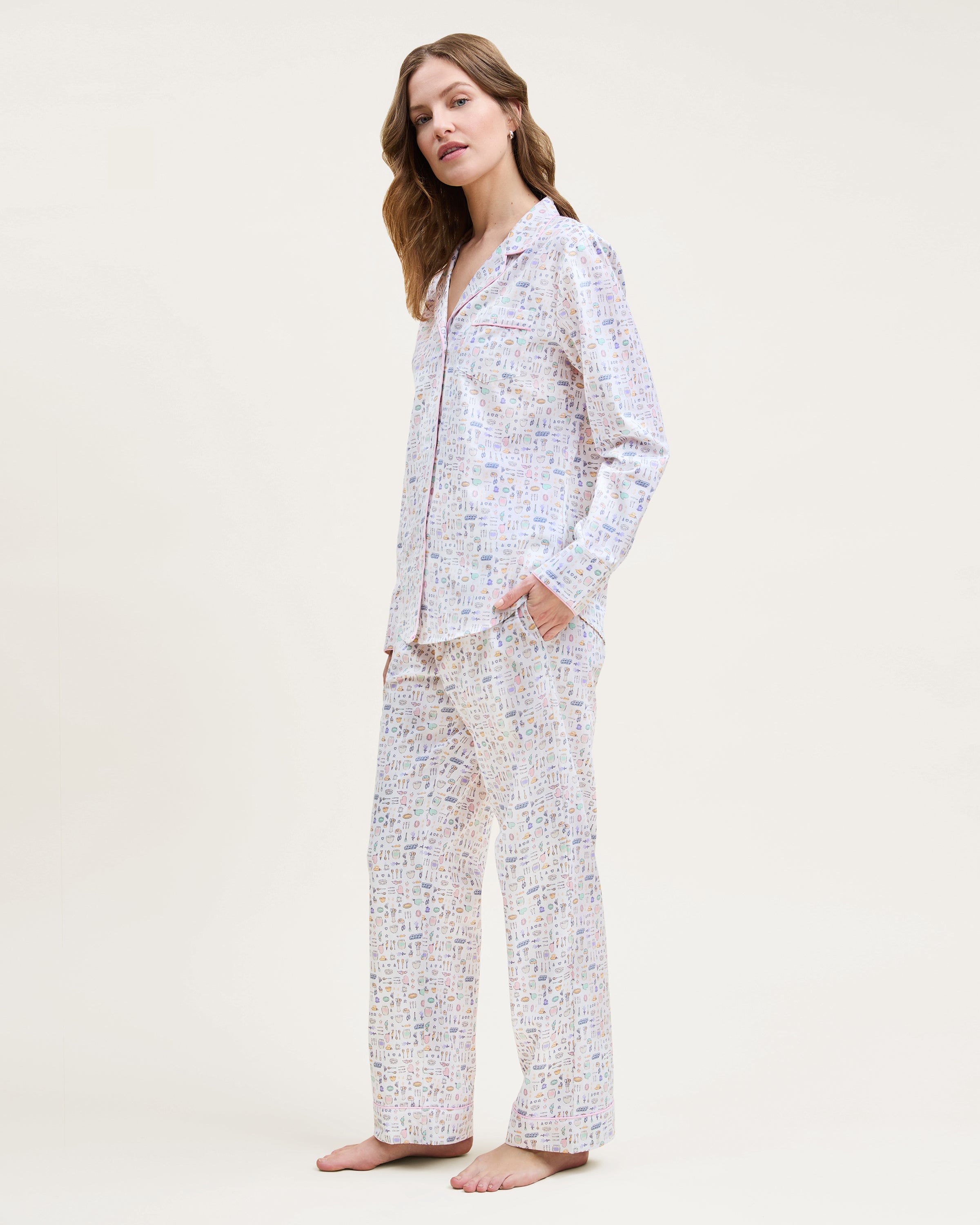 Women's Twill Pajama Set in Baking Spirits Bright