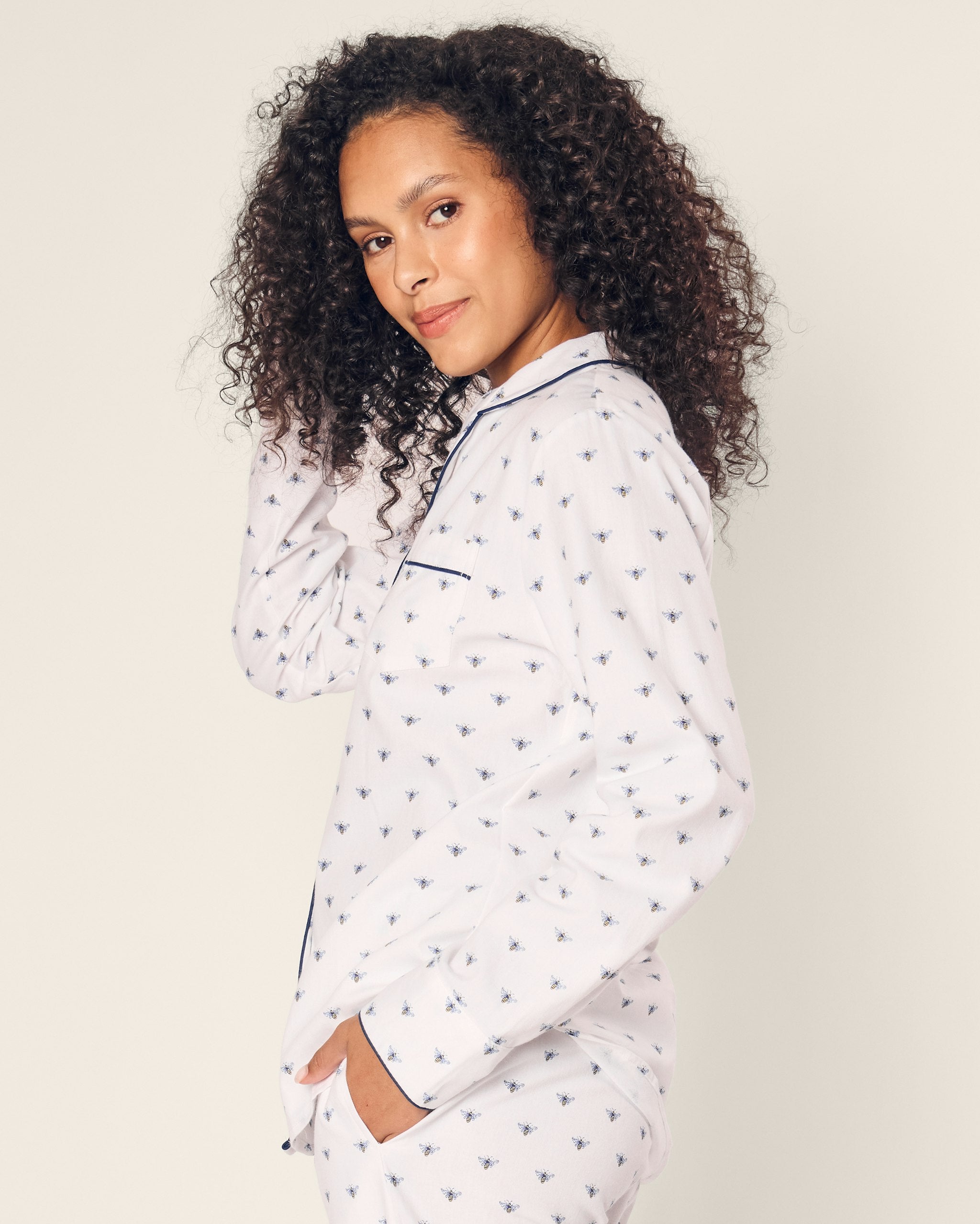 Women's Twill Pajama in Buzzing Bees in Buzzing Bees#Color_Buzzing Bees