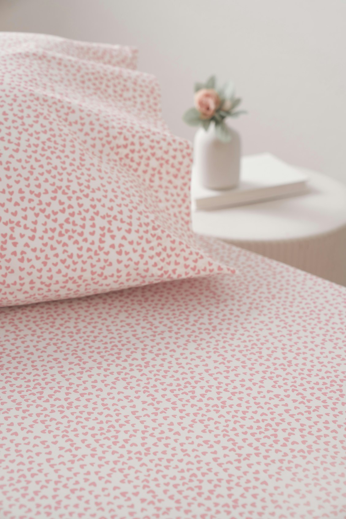 Luxe Premium Cotton Bed Sheets in La Mer in Sweethearts#Color_Sweethearts