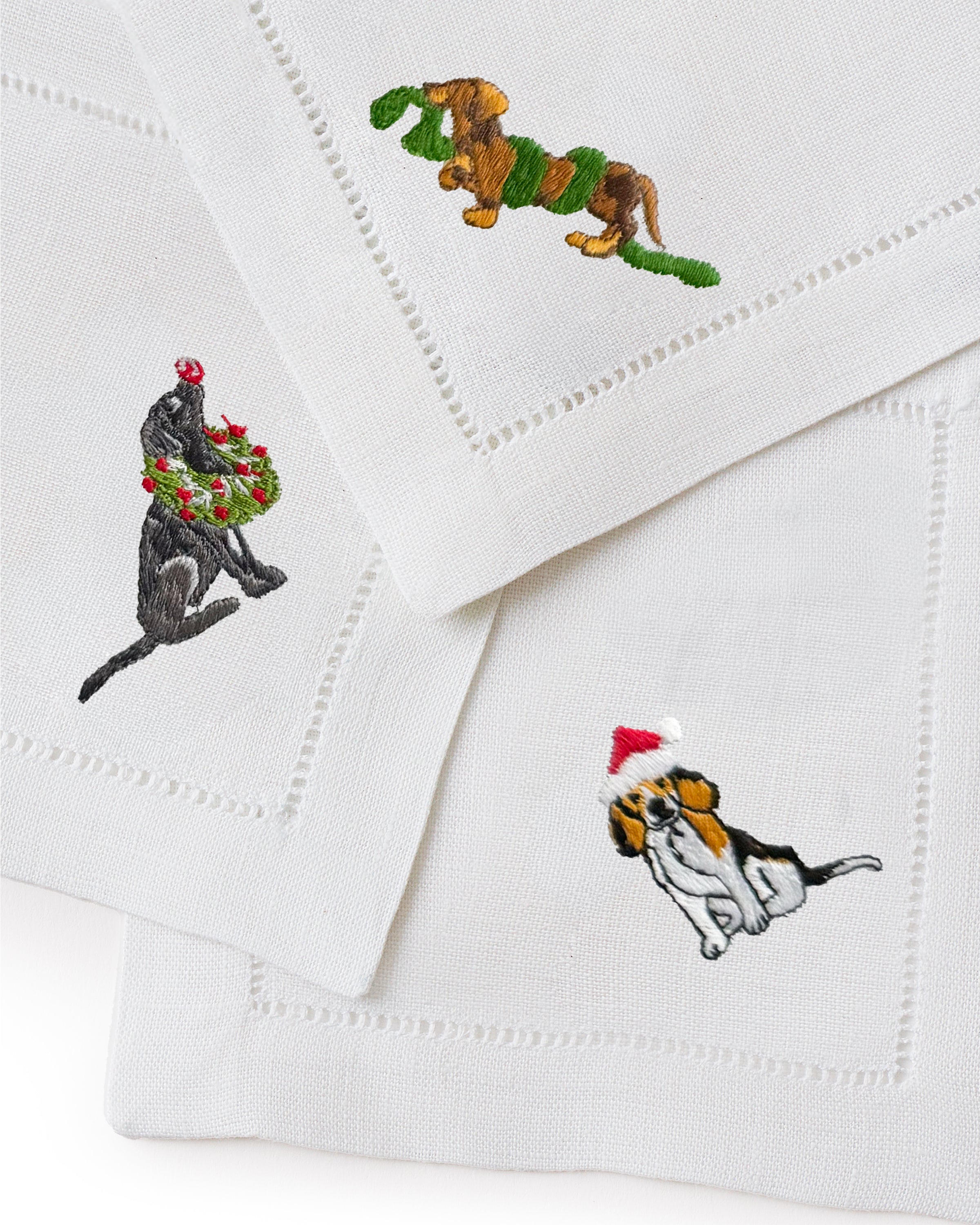 Petite Plume x Chefanie Cocktail Napkins in Jingle Paws