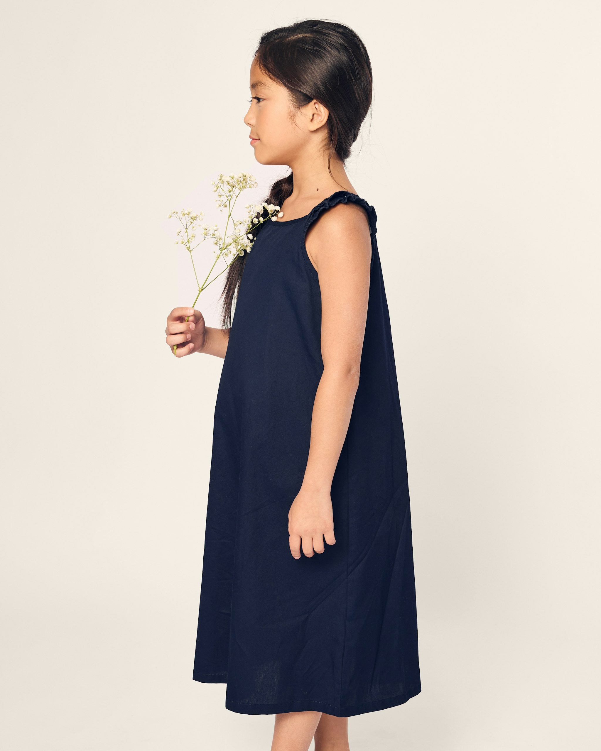 Girl's Twill Amelie Nightgown in Buzzing Bees in Navy#Color_Navy