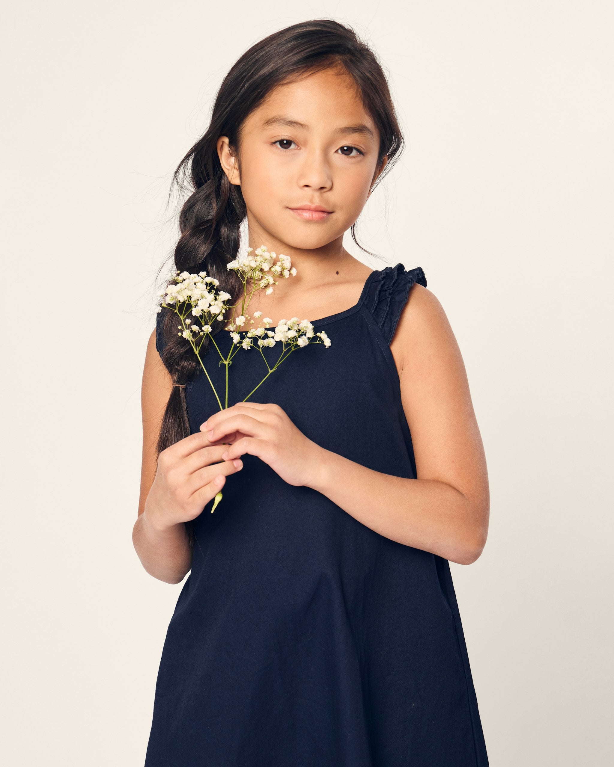 Girl's Twill Amelie Nightgown in Buzzing Bees in Navy#Color_Navy
