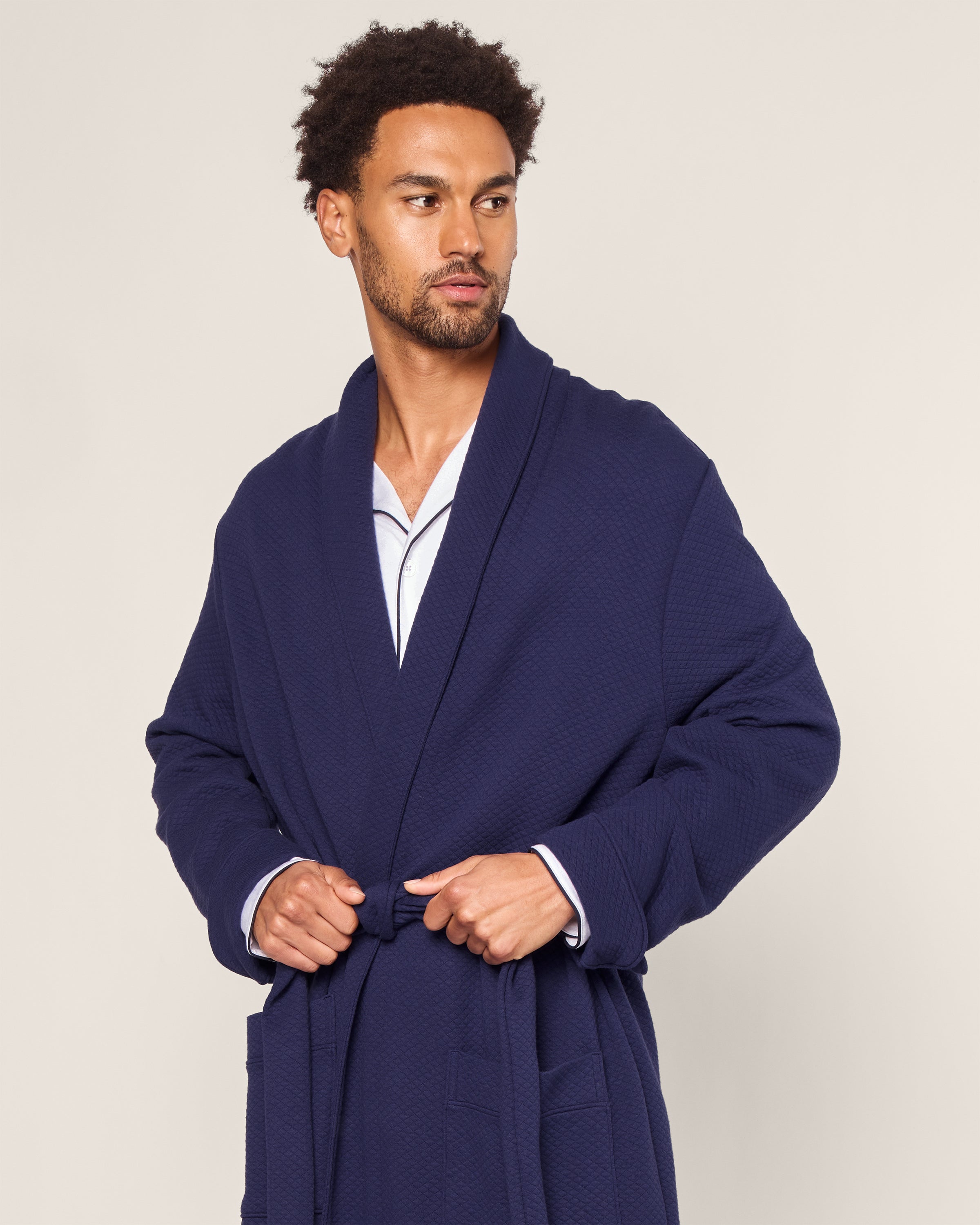 Men's Pima Jacquard Robe in White in Navy#Color_Navy