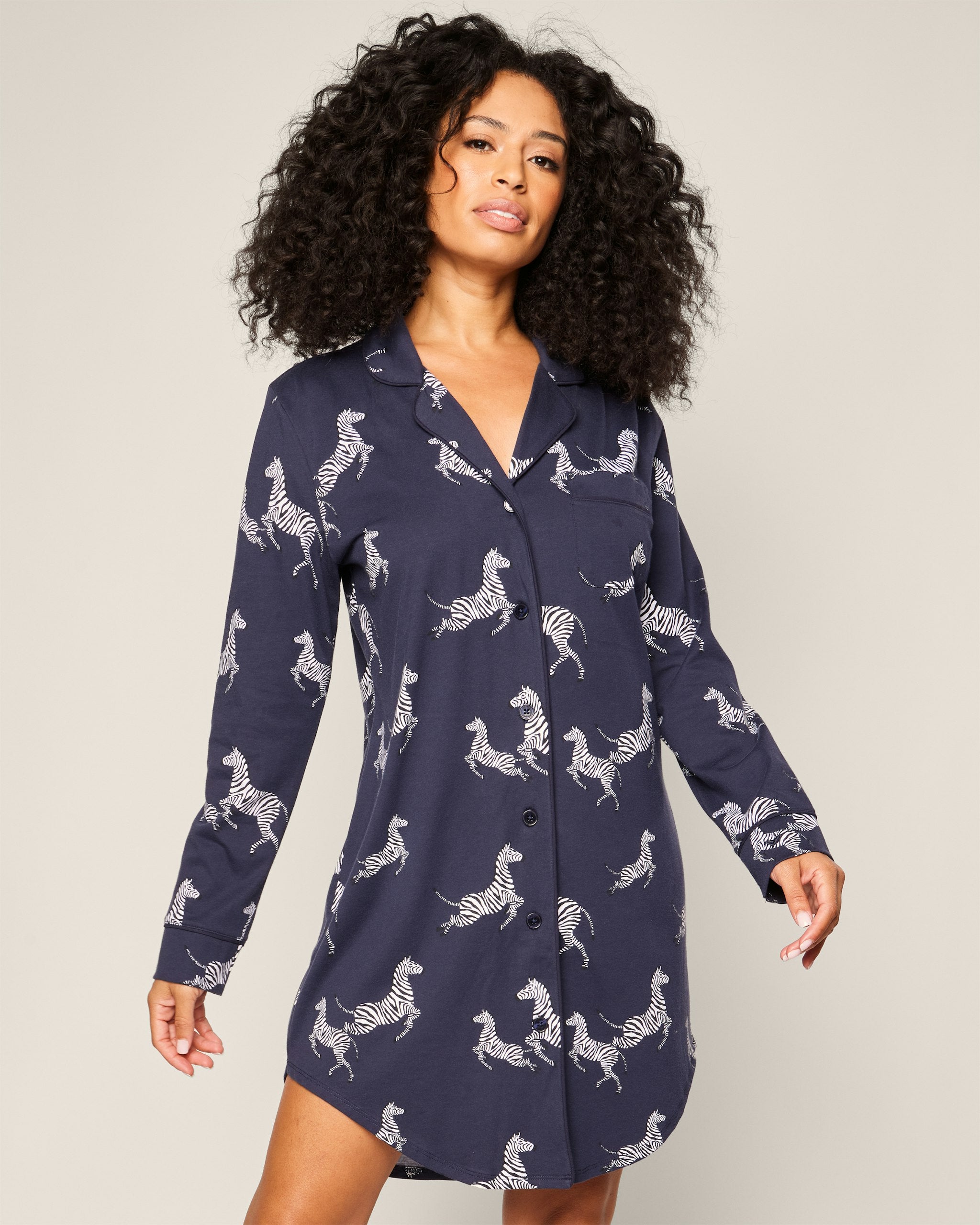 Women's Pima Nightshirt in Panthère de Paris in Zèbre de Nuit#Color_Zèbre de Nuit
