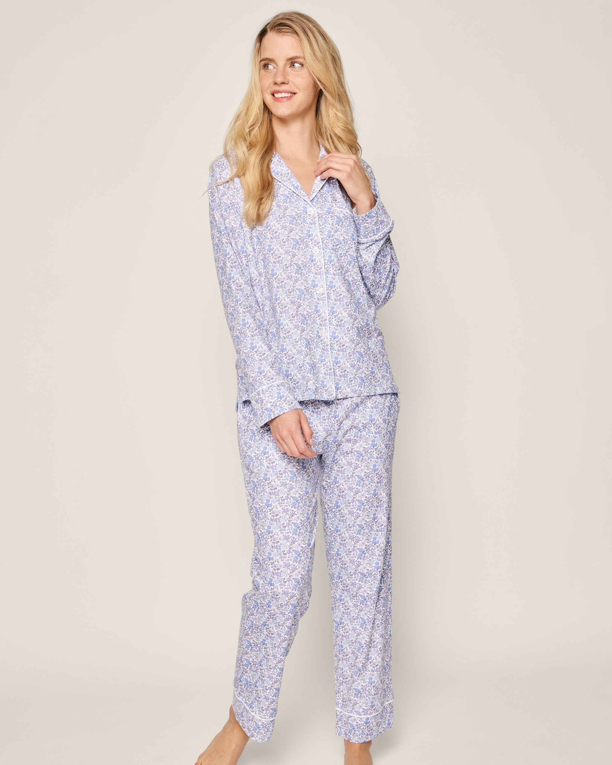 Women's Pima Pajama Set in Fleurs de Rose in Fleur D'Azur#Color_Fleur D'Azur