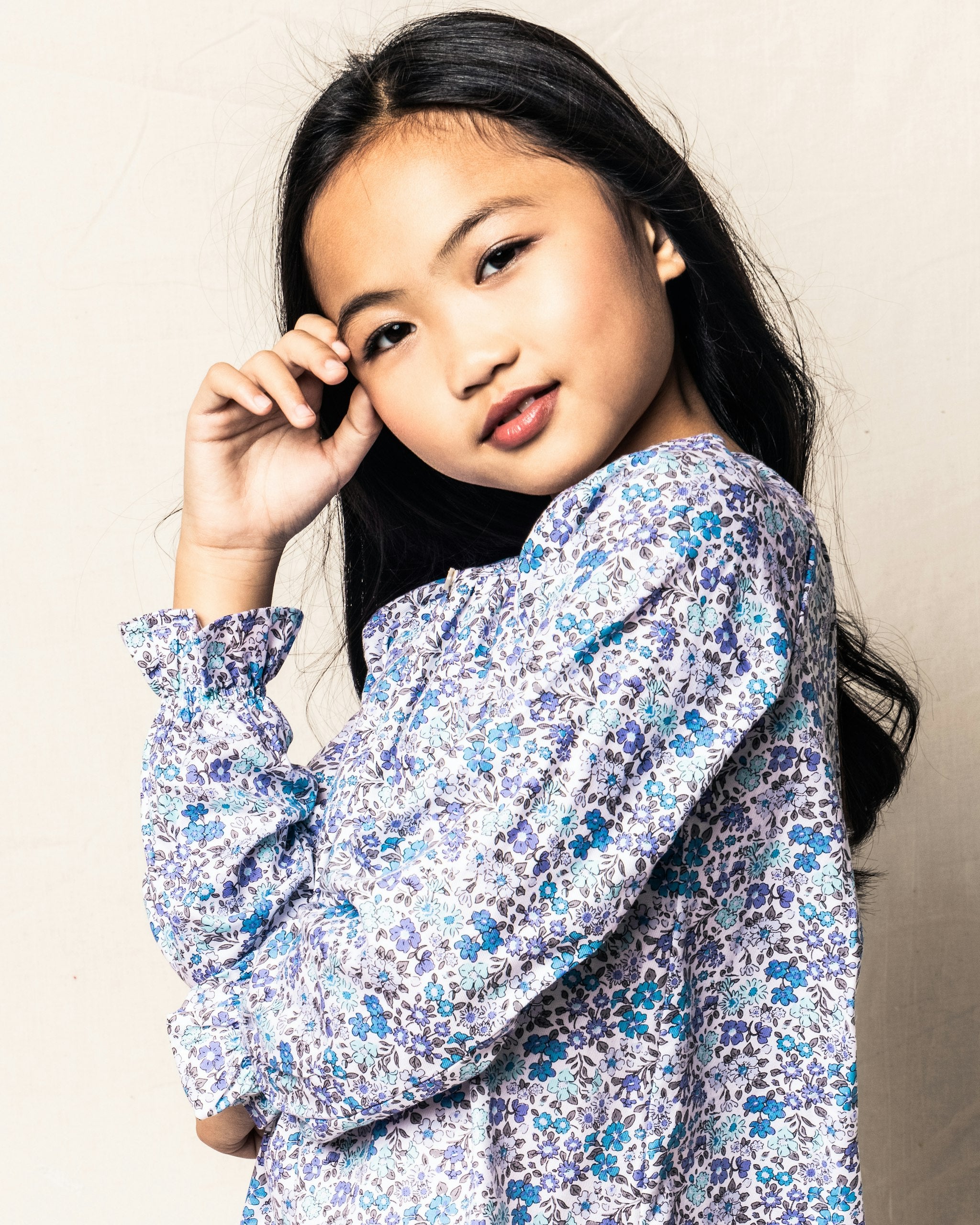 Girl's Twill Delphine Nightgown in Sweethearts in Fleur D'Azur#Color_Fleur D'Azur