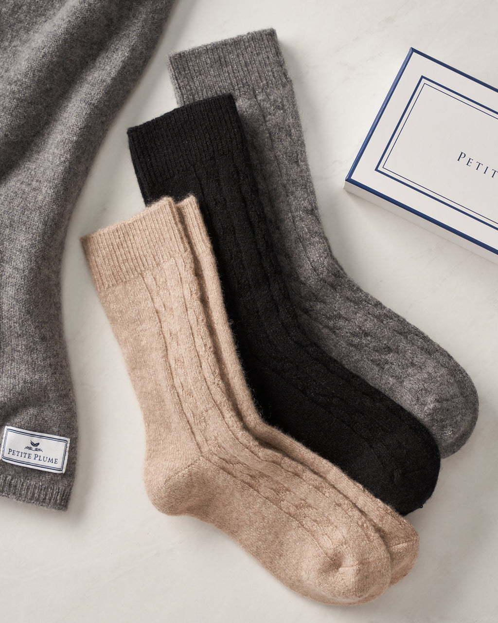 Men's Cashmere Socks in Dark Grey Petite Plume