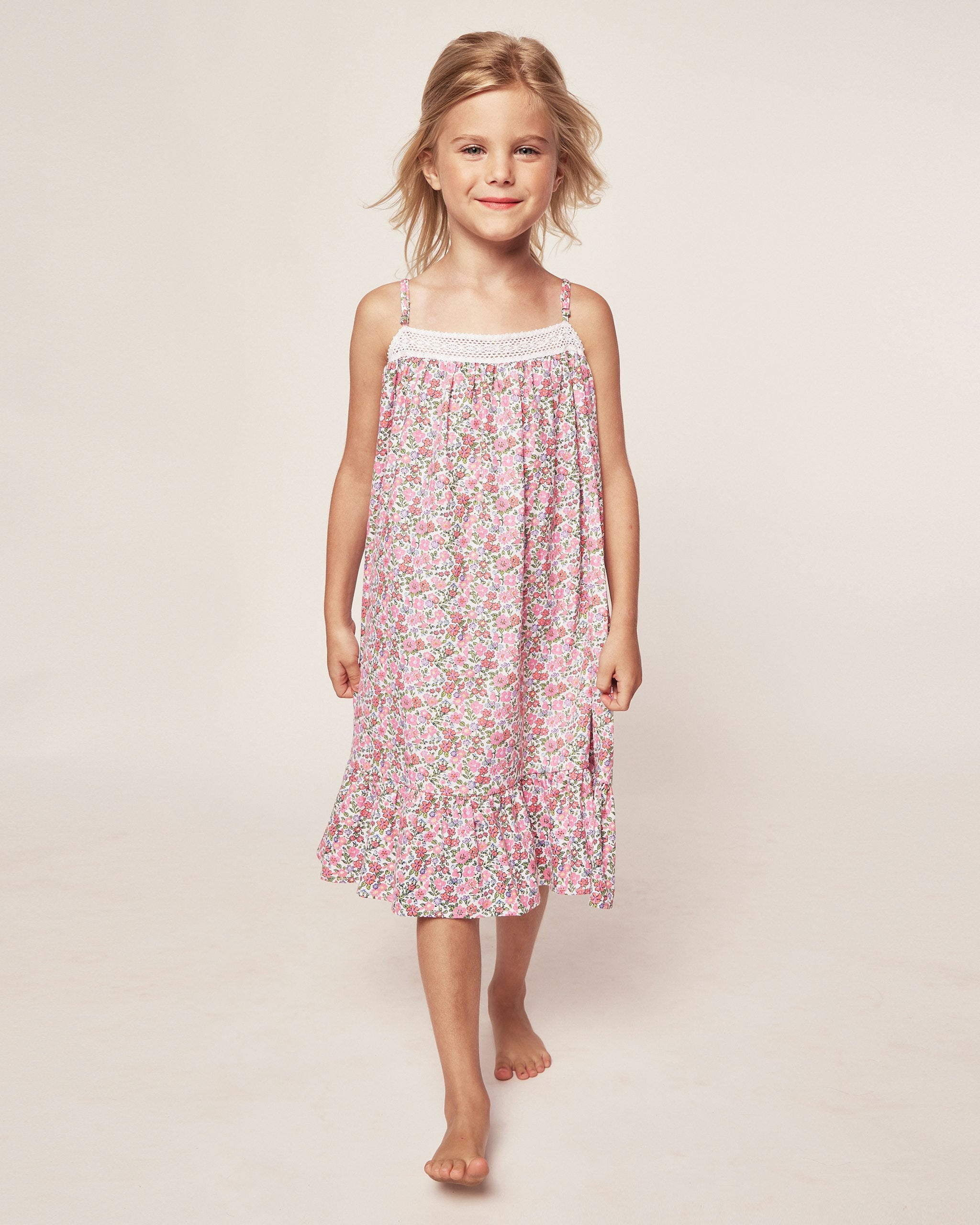 Girl's Twill Lily Nightgown in Fleurs de Rose in Fleurs de Rose#Color_Fleurs de Rose