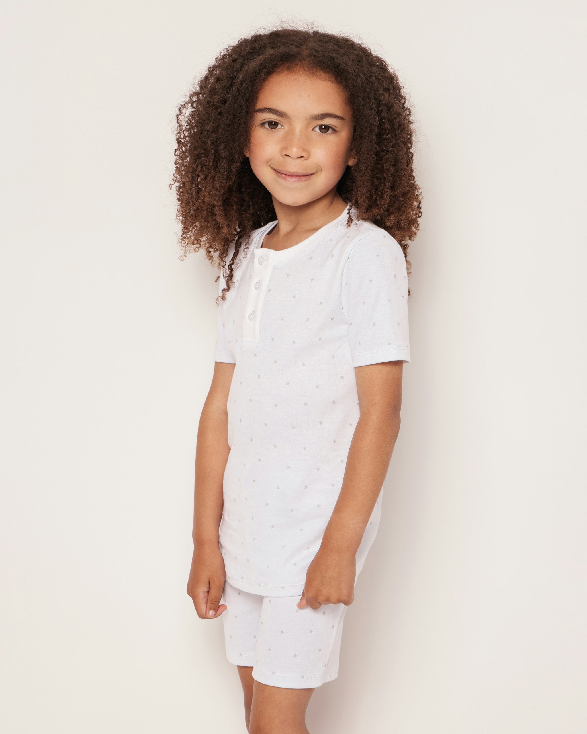 Kid's Pima Snug Fit Short Set in La Mer in Grey Stars#Color_Grey Stars