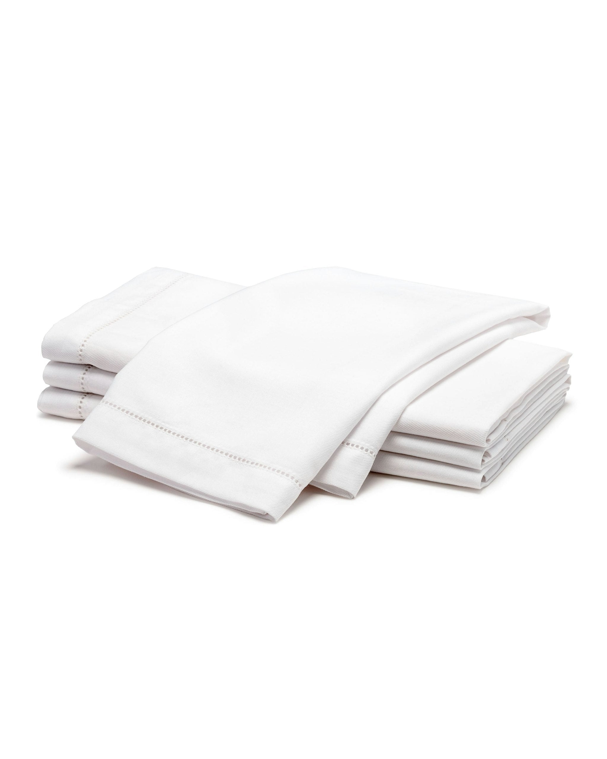 Signature Twill Napkins in Timeless Toile in White#Color_White