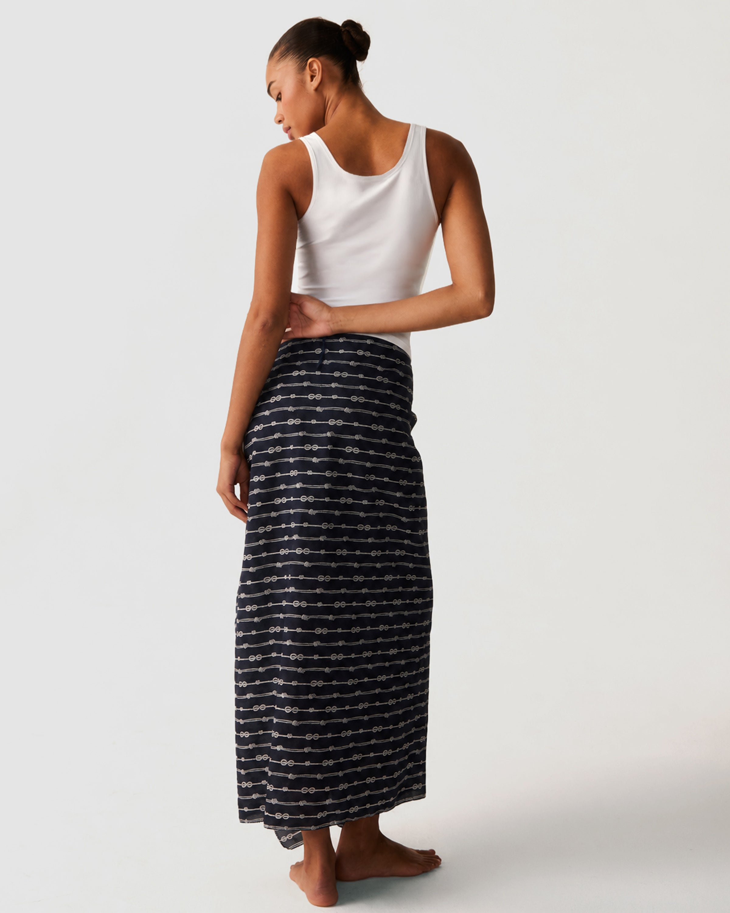 Women's Voile Pareo in Nautical Knots