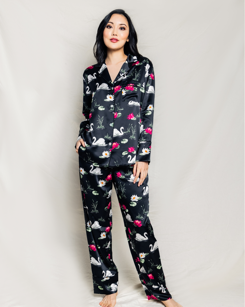 Women's Silk Pajama Set in 5th Avenue Swans