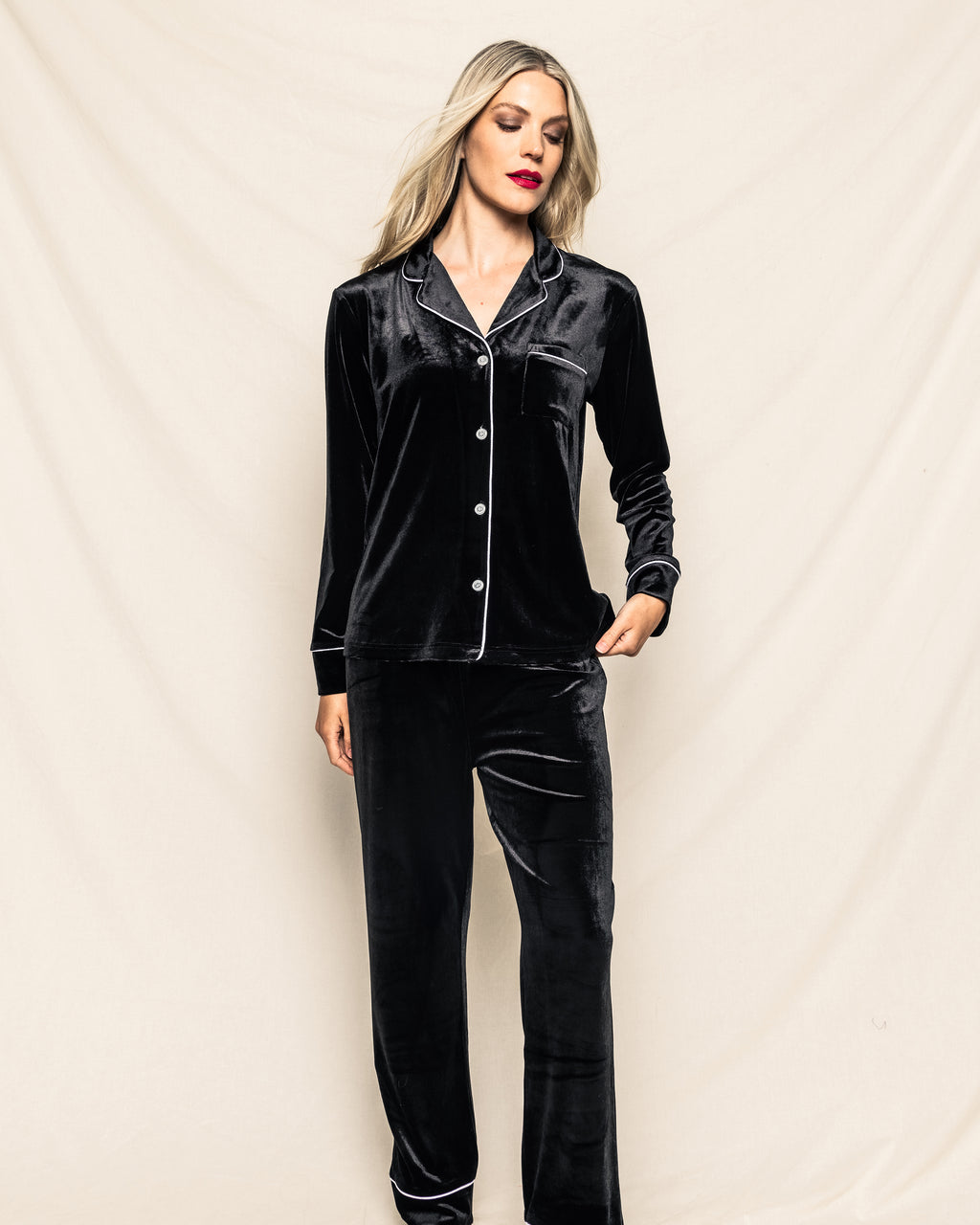 Women's Velour Pajama Set in Black