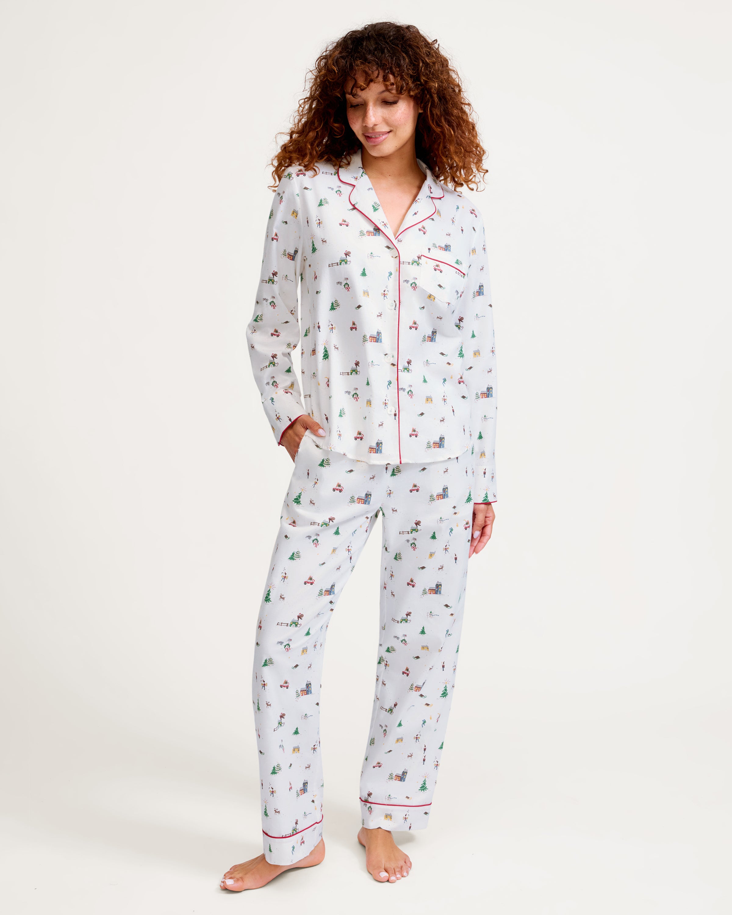 Women's Twill Pajama Set in Holiday Town
