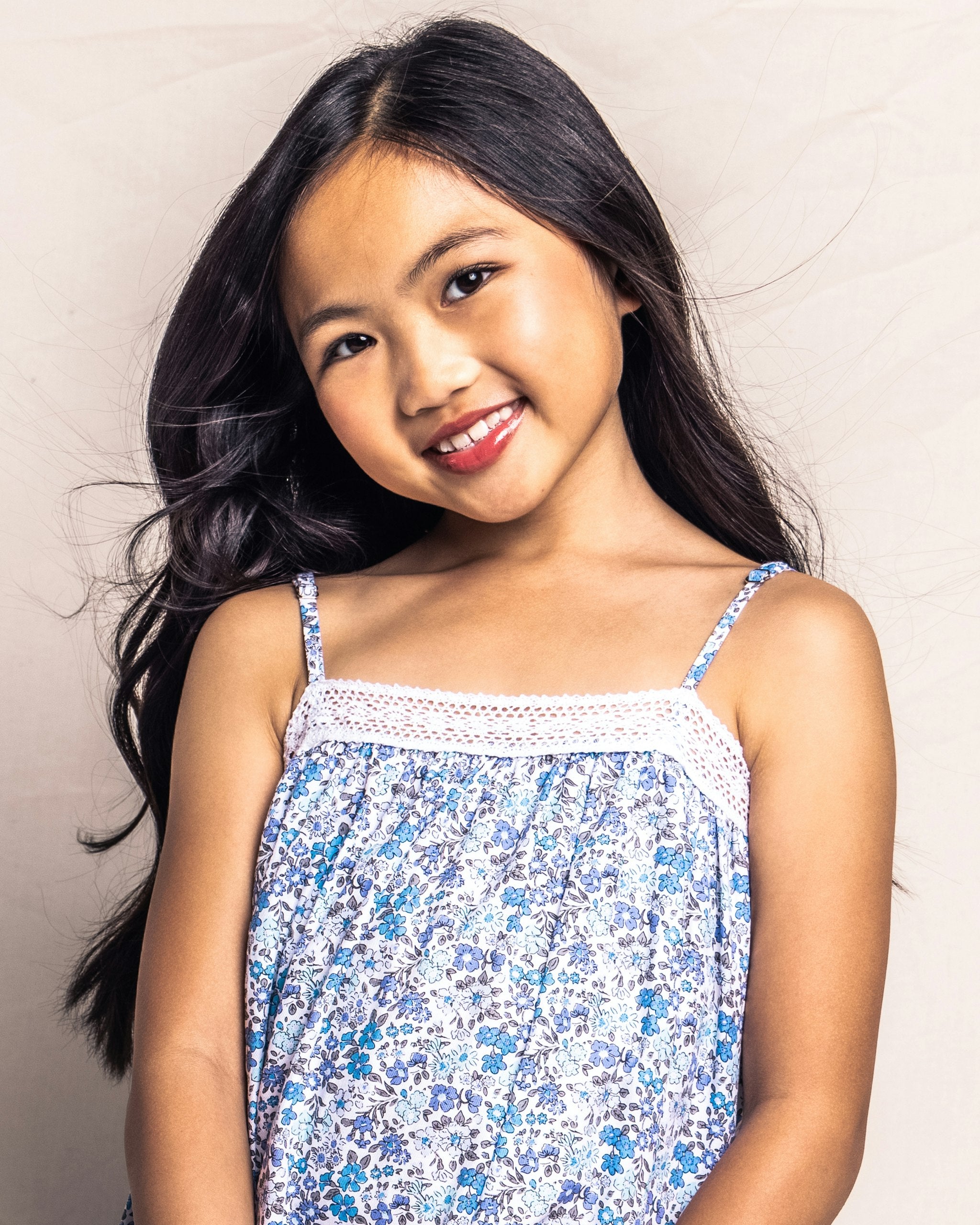 Girl's Twill Lily Nightgown in Dorset Floral in Fleur D'Azur#Color_Fleur D'Azur
