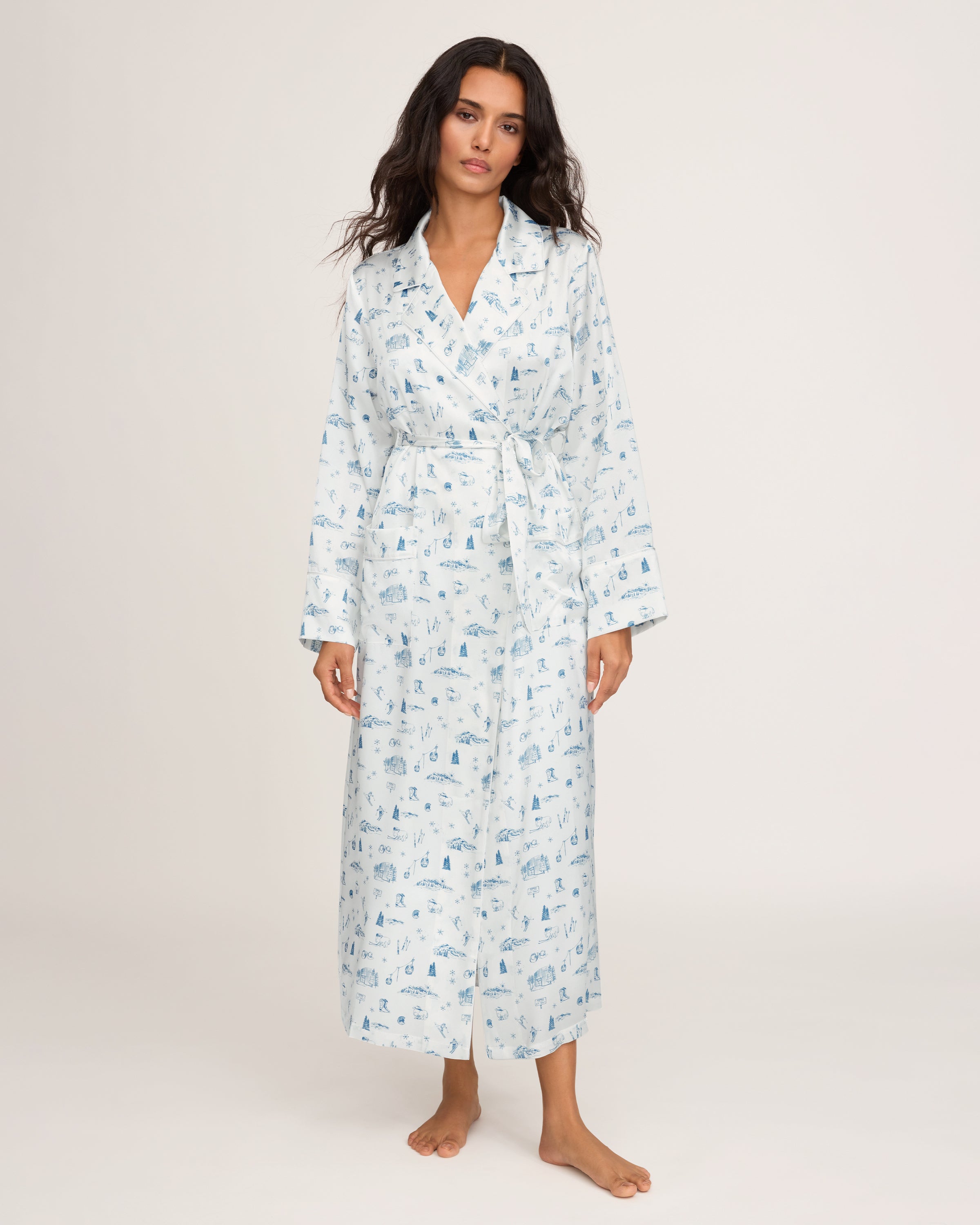 Petite Plume x White Elephant Women's Silk Robe