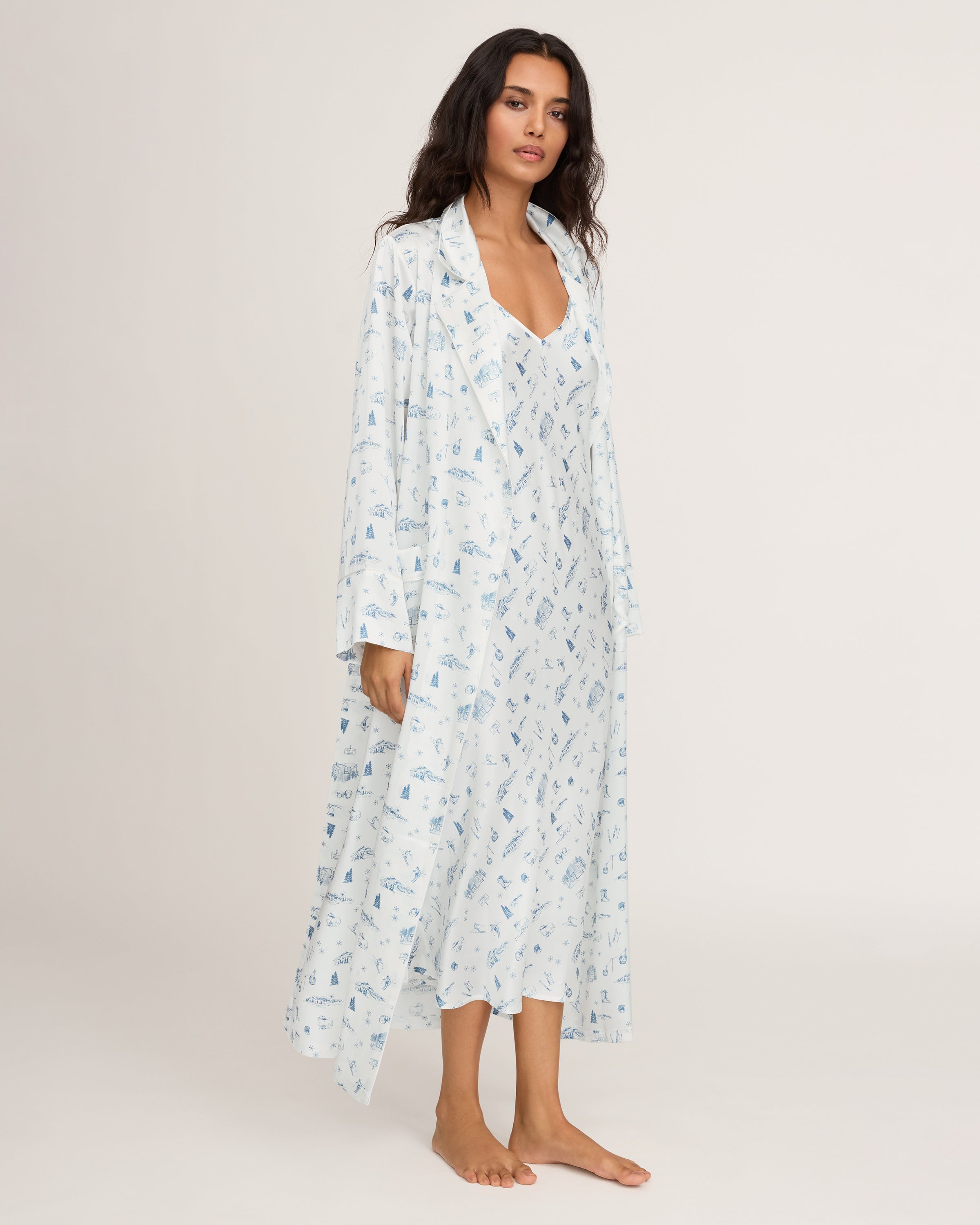 Petite Plume x White Elephant Women's Silk Robe