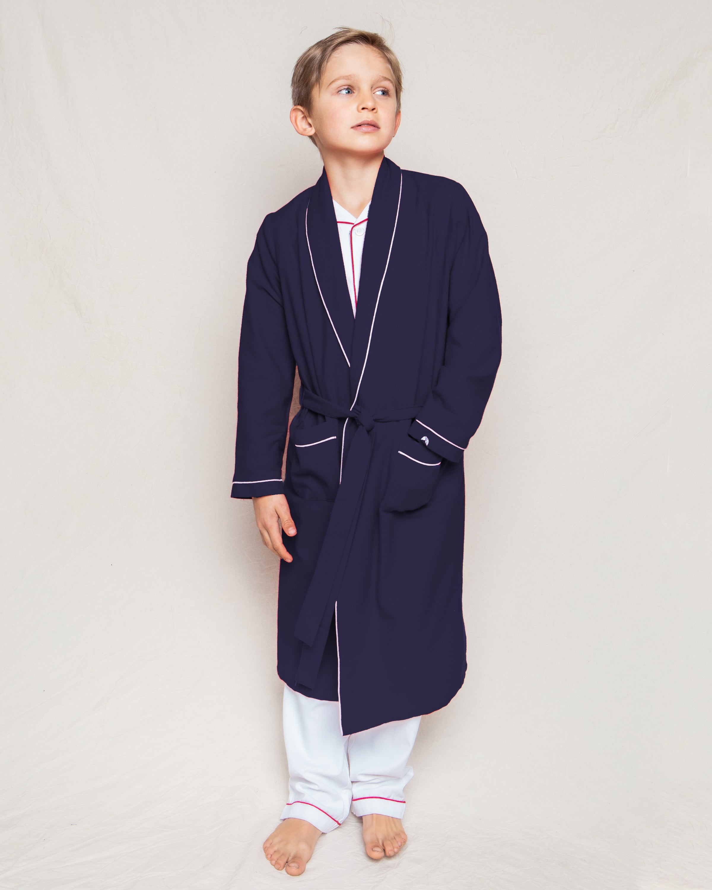 Kid's Flannel Robe in Navy with White Piping – Petite Plume